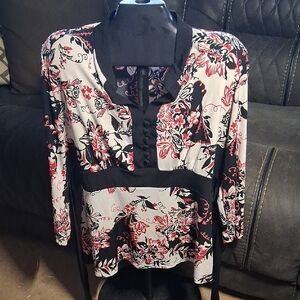 Chic Black and White Floral Blouse